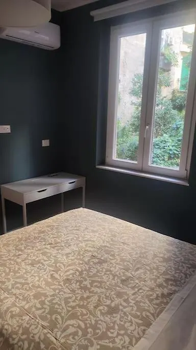 109C Mezzocannone Charming Flat Naples Italy