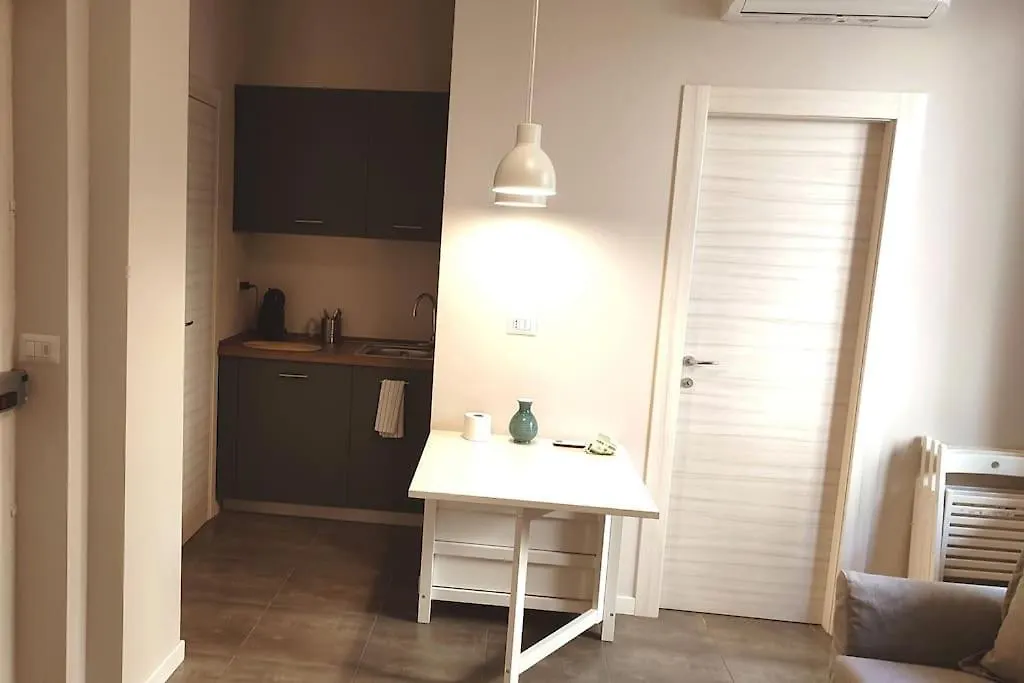 Apartment 109C Mezzocannone Charming Flat Naples